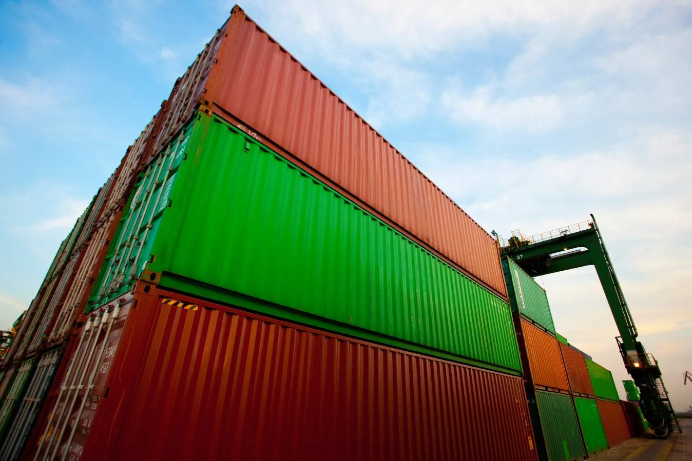 why buy used shipping containers in Ontario